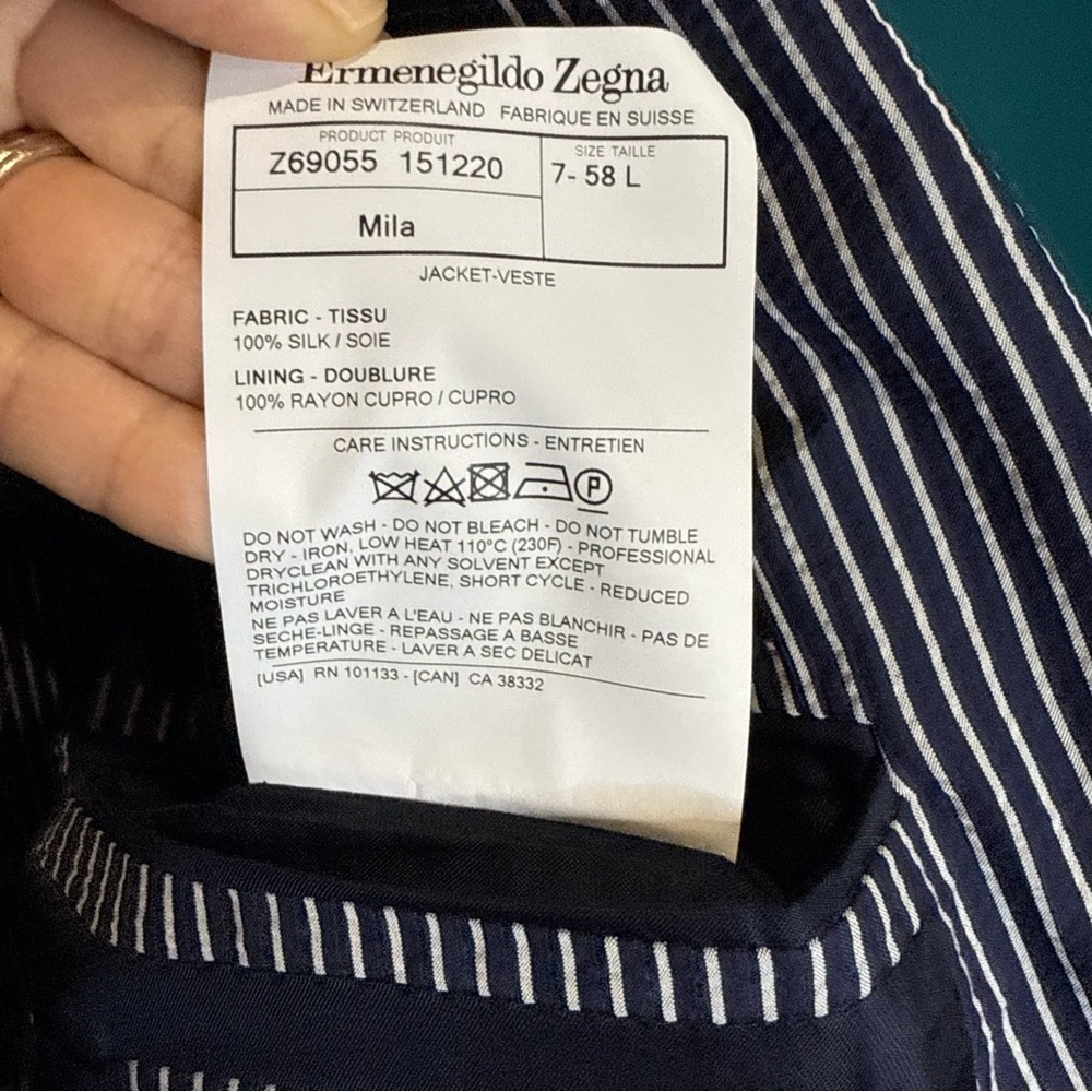 Ermenegildo Zegna Navy and White Pinstripe Blazer 100% SILK - Picture 8 of 16